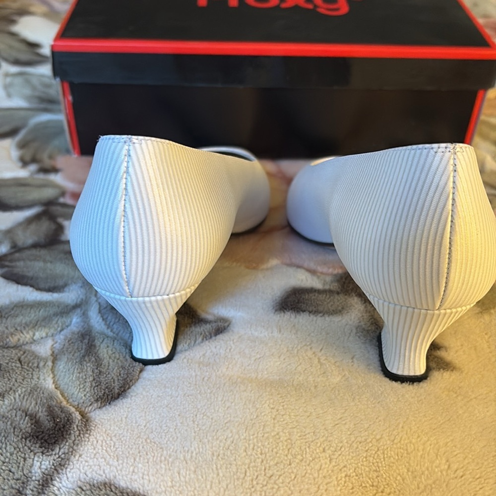 Proxy Shoes - Picture 2 of 8